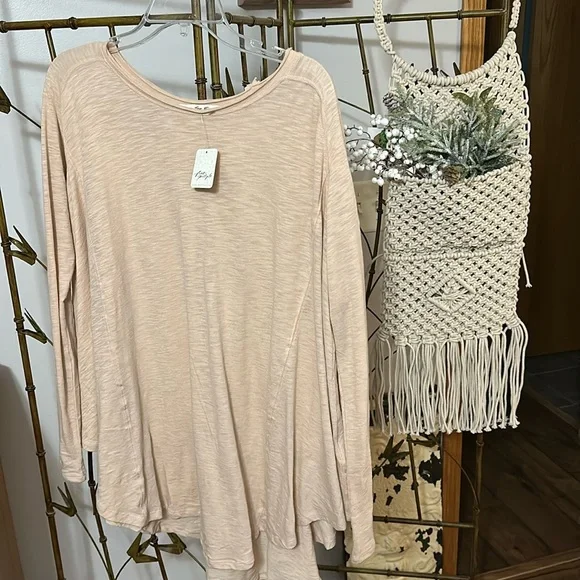 Free People Aria Trapeze long sleeve top in the color Misty Mink. NWT SZ small - Picture 8 of 9